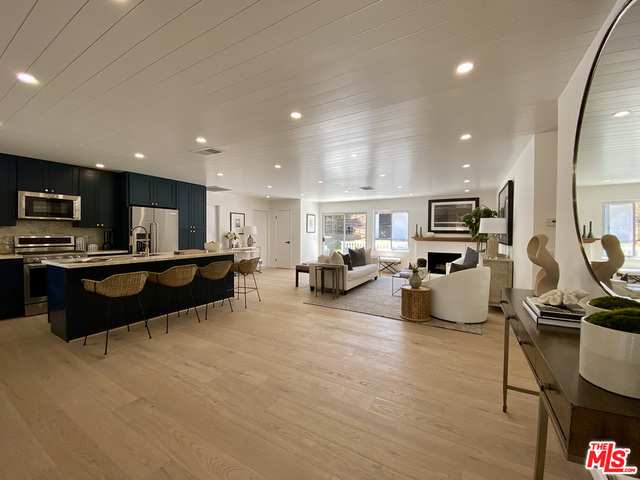 Mellow Ln remodel after 6
