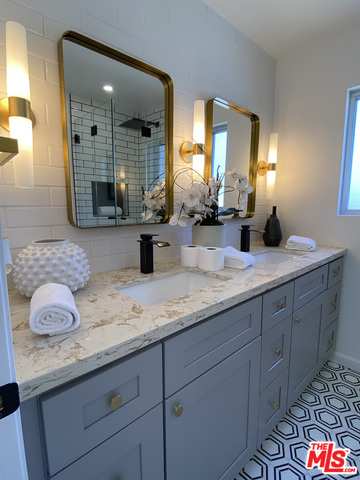 Mellow Ln remodel after 16